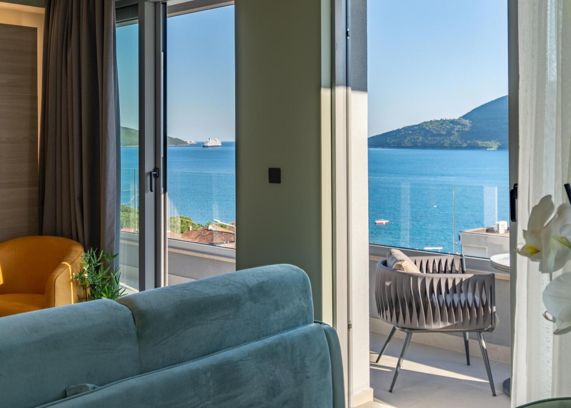 Garni Hotel Kruso Herceg Novi Ngoại thất bức ảnh